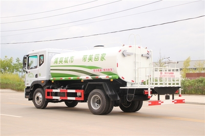 凱馬5噸園林綠化噴灑車與福田農(nóng)藥噴灑車、灑水車、洗掃車價(jià)格及選購指南